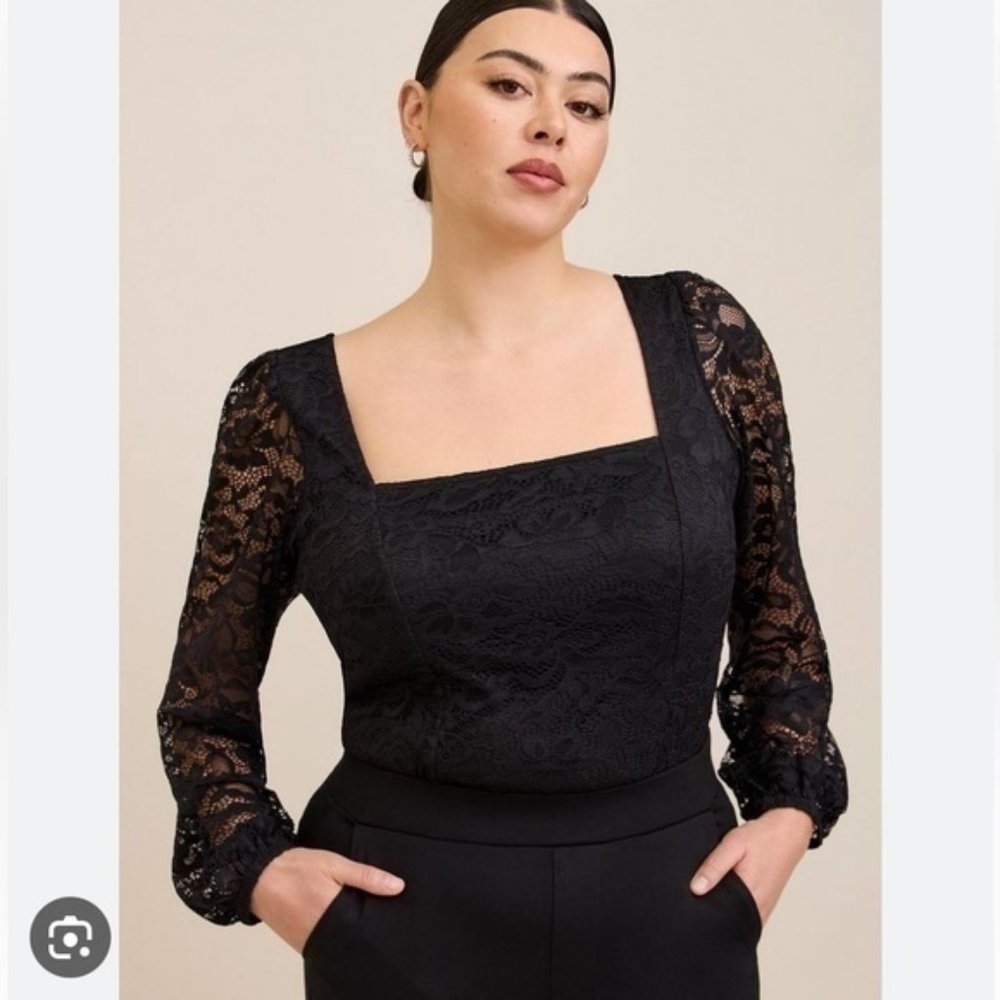 NWT Torrid Lace Square Neck Long Sleeved Black Top